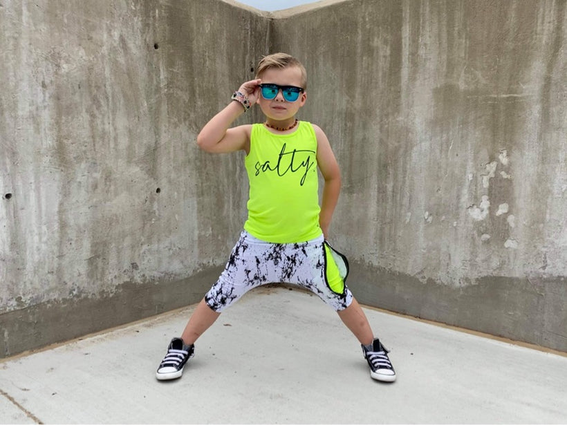 Neon Tanks